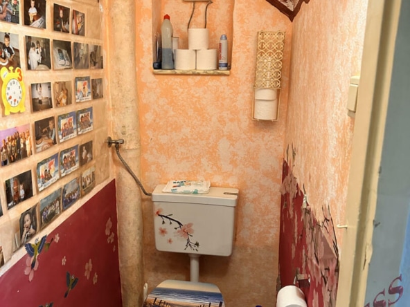 WC,