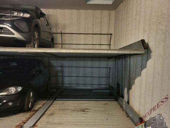 Doppelparker_Nr.1_Sulmgasse