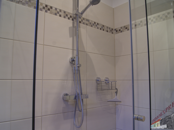 14 Beherbergung Badezimmer